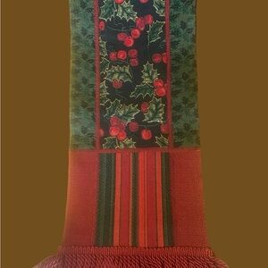 Textured Woven Festive Holly and Berry Table Runner